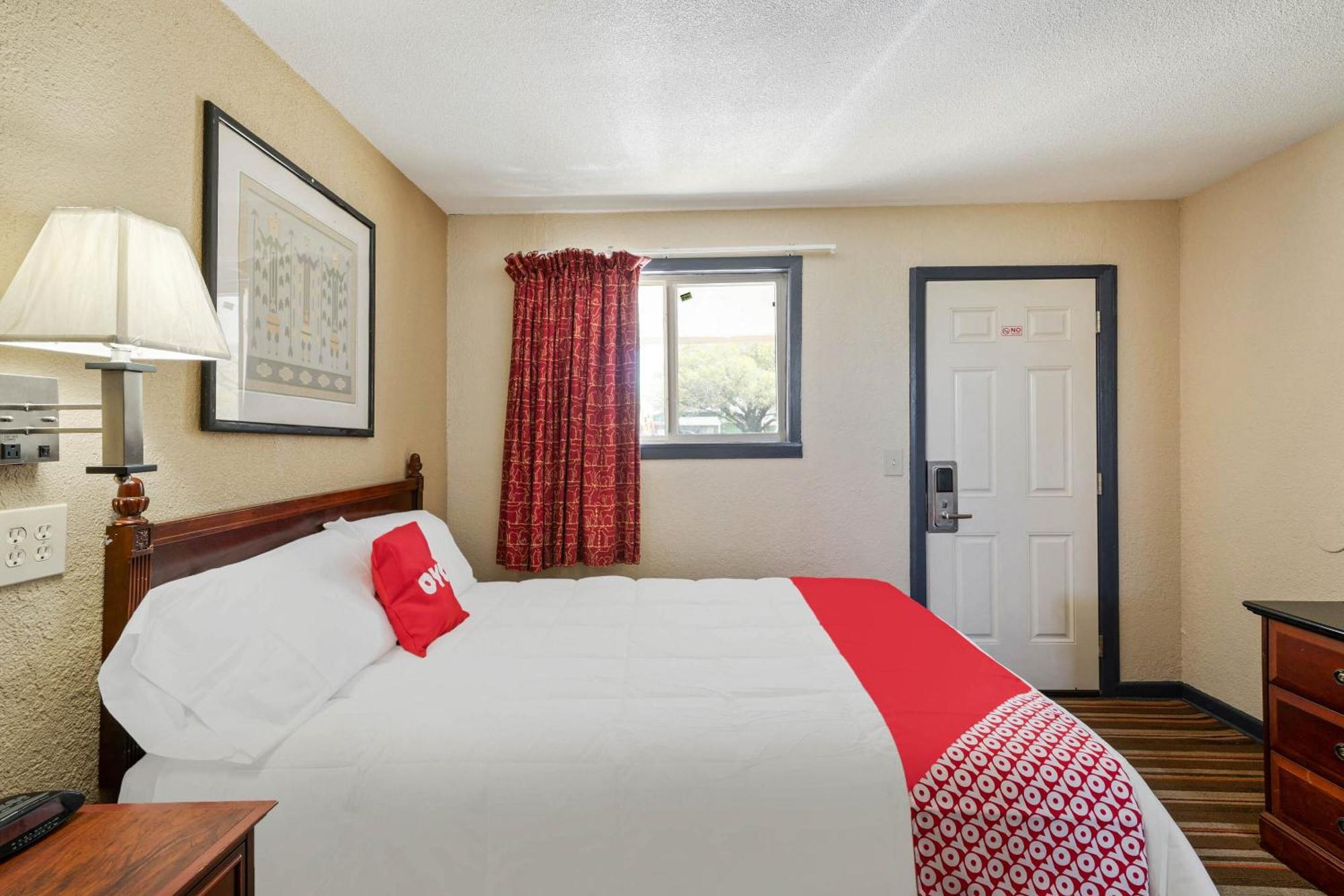 Oyo Hotel Luling Tx Downtown I-10/Us-90 Exterior foto